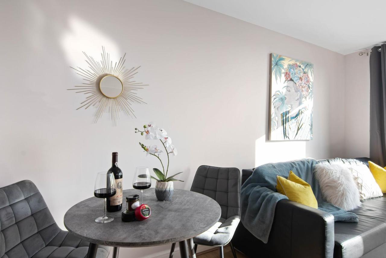 Spacious & Cosy, Netflix, Parking, Colindale Station 亨顿 外观 照片